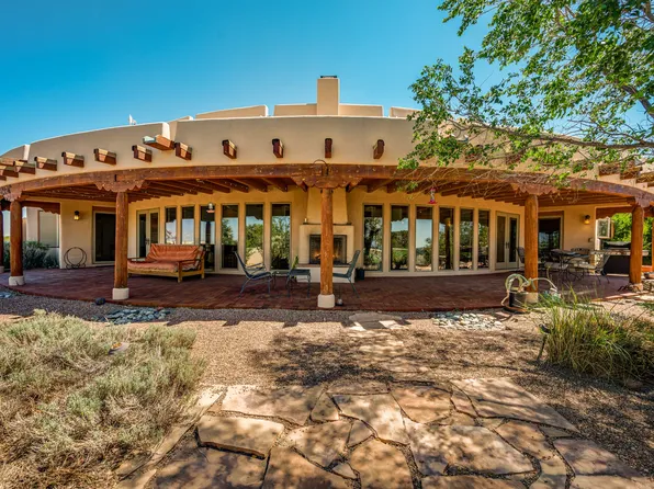 94 Avenida De La Paz, Lamy, NM 87540