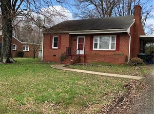 429 Cedar St, Eden, NC 27288