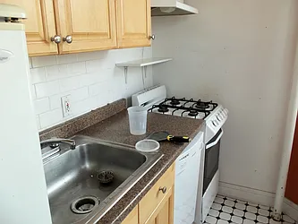 Rented by Picture Realty Inc.