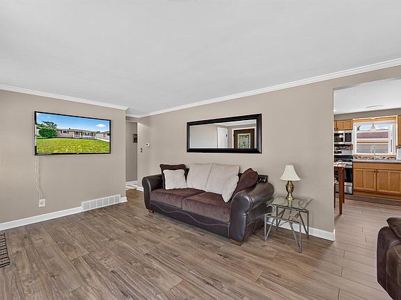 3rd image of 2519 34th STREET