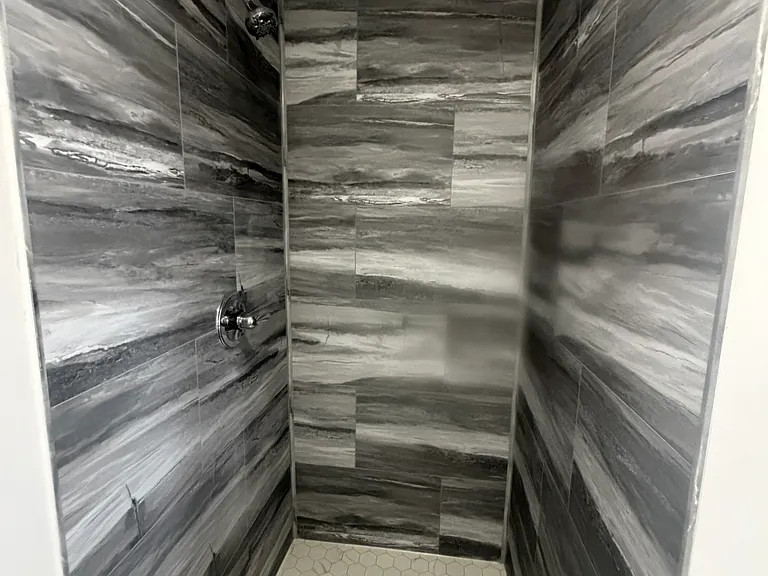 328 N 8th St #5 — Photo 11