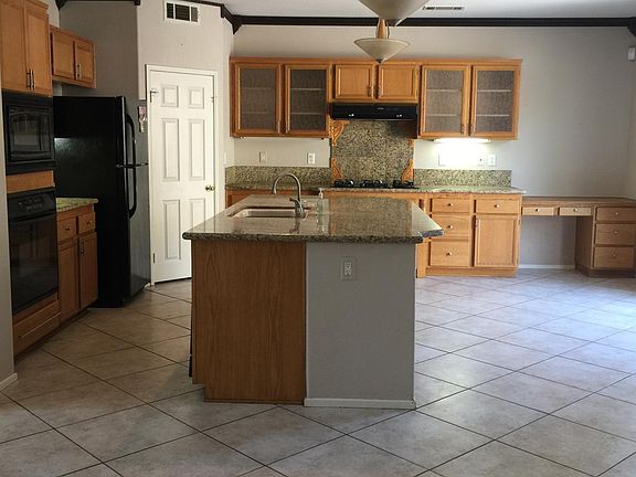 4th image of 29248 Woodbridge Dr