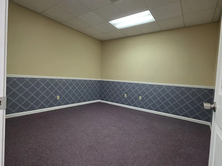 501 Plaza Dr #103 — Photo 4