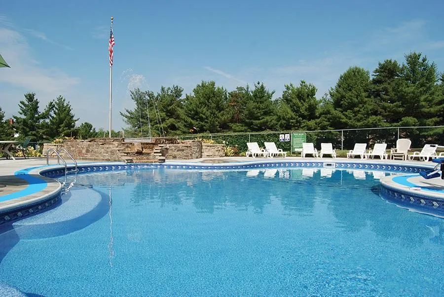 Heated Pool - Laurelwood Apartments and Townhomes