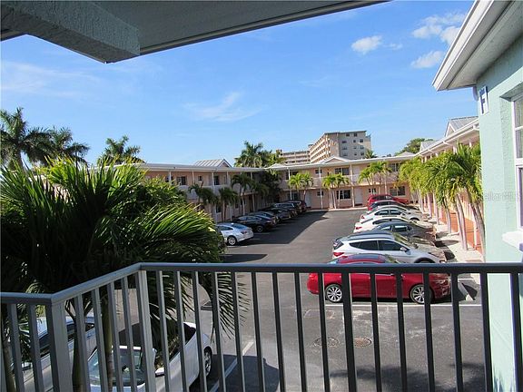 3rd image of 19417 Gulf Blvd #F-204