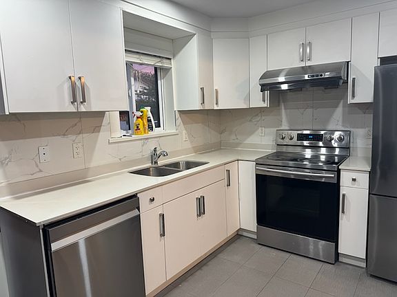 3rd image of 1777 Lillooet St #31