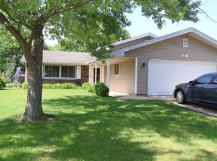 324 W Weathersfield Way, Schaumburg, IL 60193