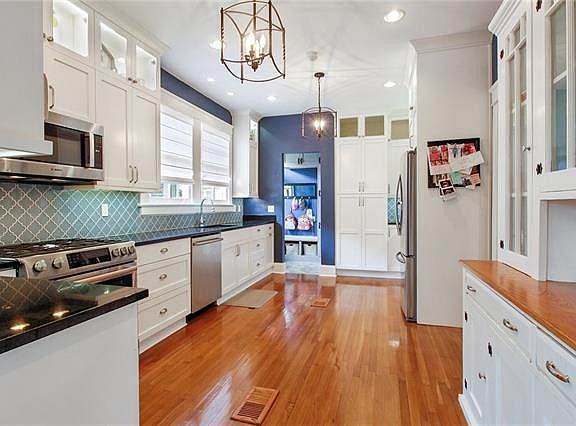 5th image of 7717 Belfast St