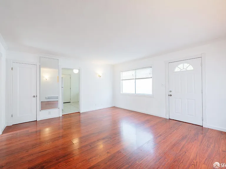 6029 Macarthur Blvd — Photo 22