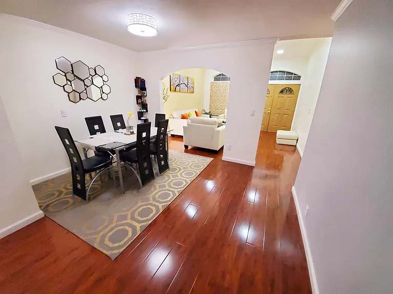 1421 Four Oaks Rd — Photo 9