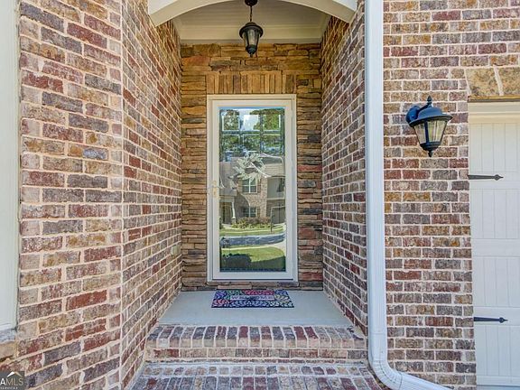 4th image of 1267 Clear Stream Rdg