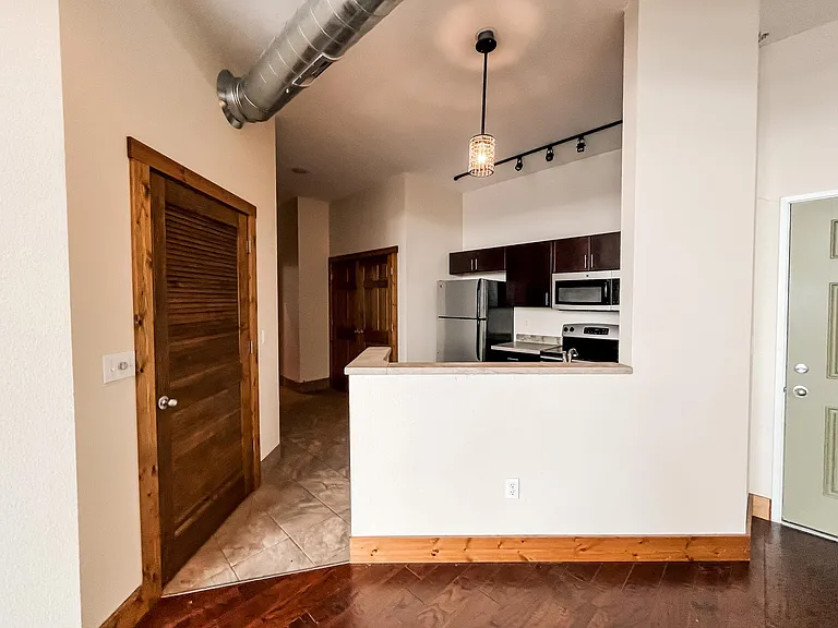 305 S Campbell Ave #309 — Photo 6