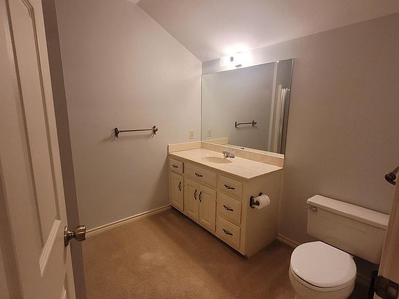 4th image of 414 Amberwood Cir