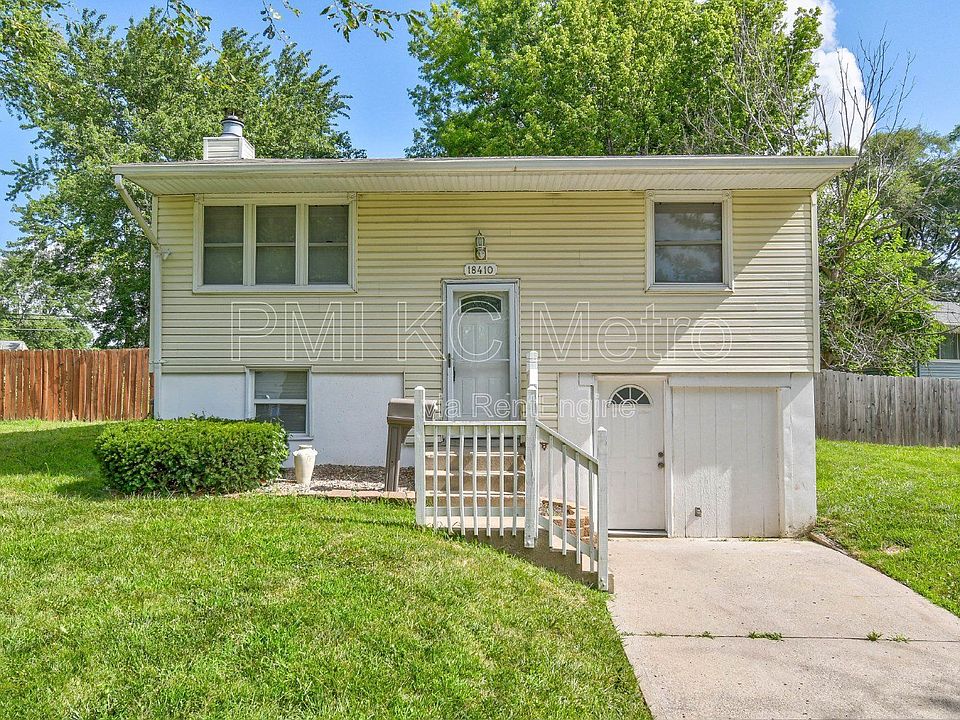 1st image of 18410 E Shoshone Dr