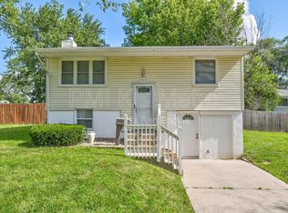 18410 E Shoshone Dr, Independence, MO 64058