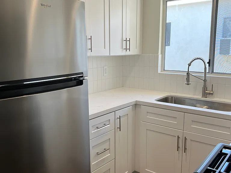 1518 Franklin St #5 — Photo 6