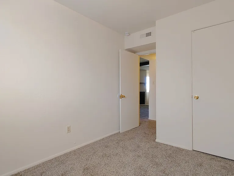 308 General Marshall St NE — Photo 9