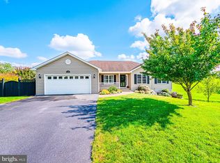 106 Whitfield Cir, Stephens City, VA 22655