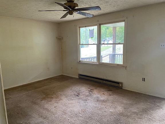 4th image of 121 Mountain View Terrace Rd