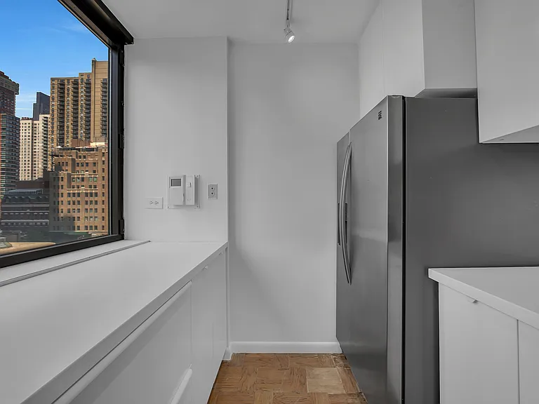 630 1st Ave #9M — Photo 15