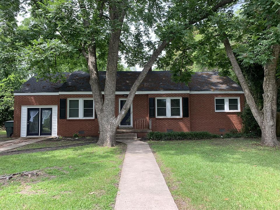 1st image of 2305 E 4th St