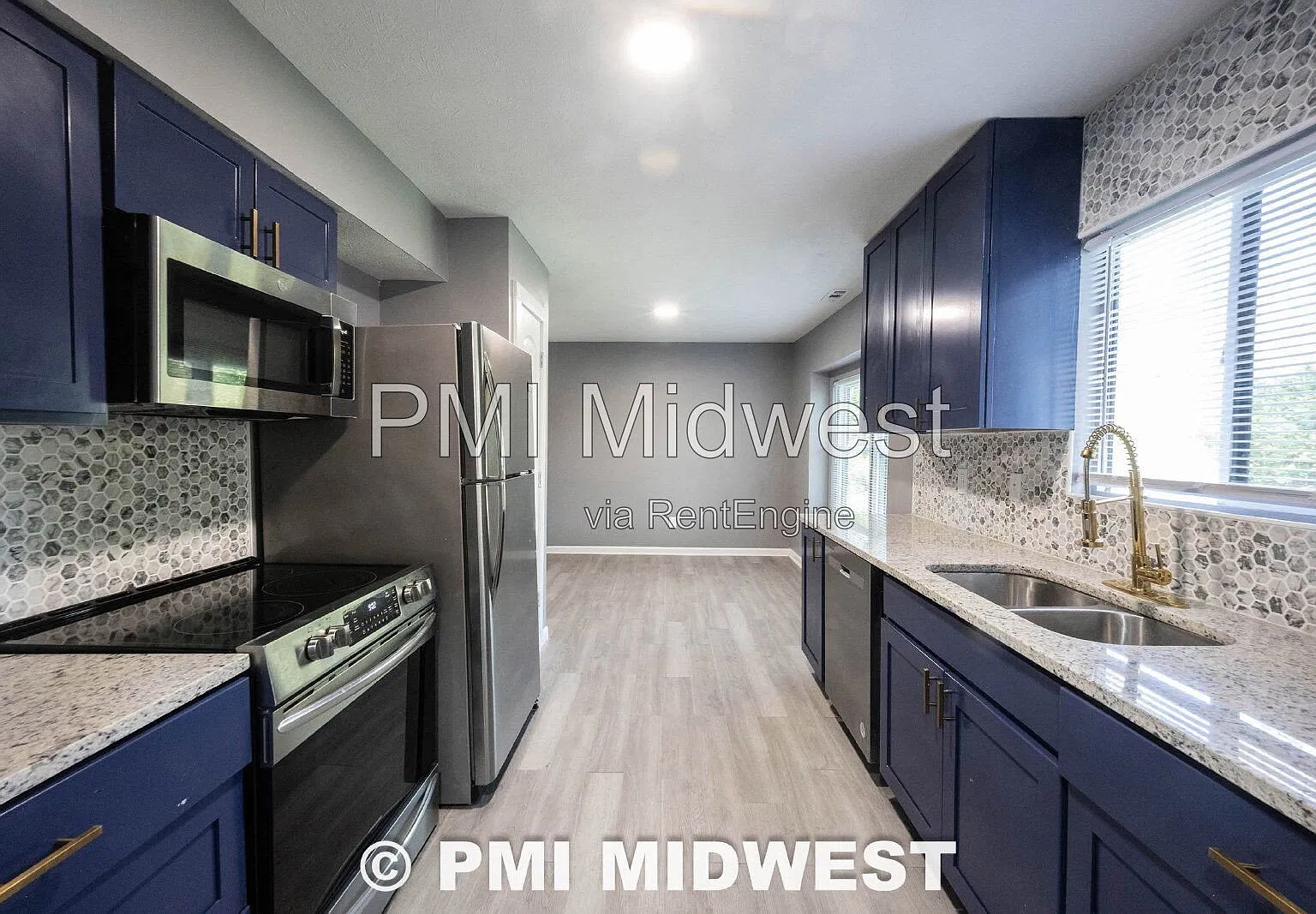 2 bed, 1.0 bath, 1088 sqft, $1,399 — Photo 3