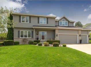 12844 Clark St, Clive, IA 50325