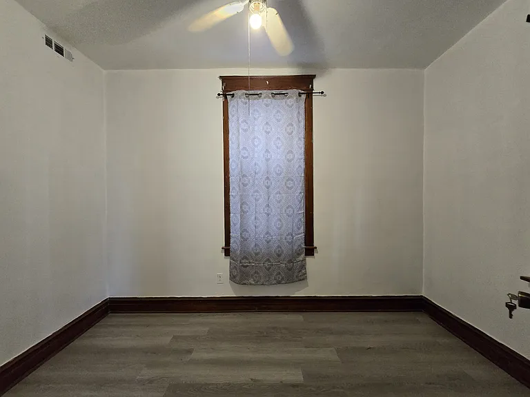 3024 W 40th St #1 — Photo 3