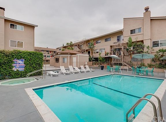 5th image of 10757 Hortense St APT 115