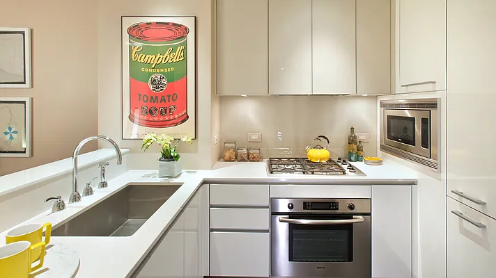 Rented by 25 Broad (LCOR) | media 32