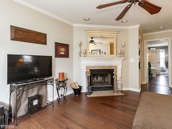 3rd image of 505 Huntington Ct #0