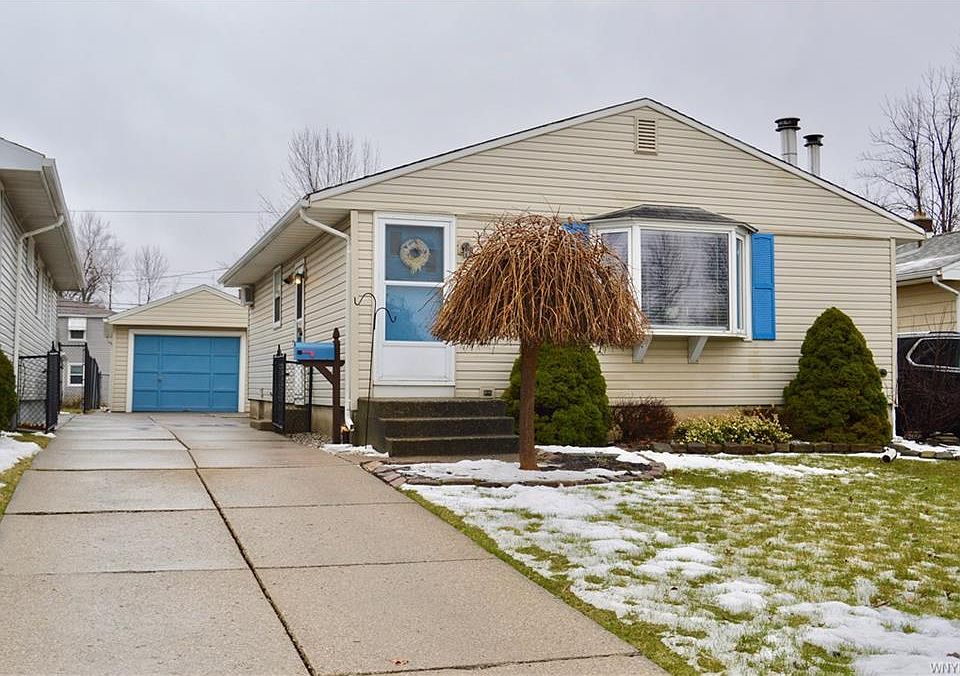1st image of 162 Thurston Ave