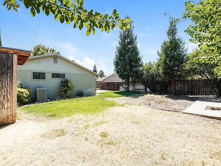 607 Grider Dr — Photo 8