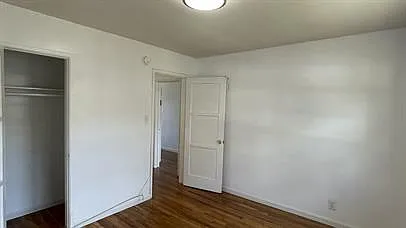 Silverlake Garden Apartments — Photo 35