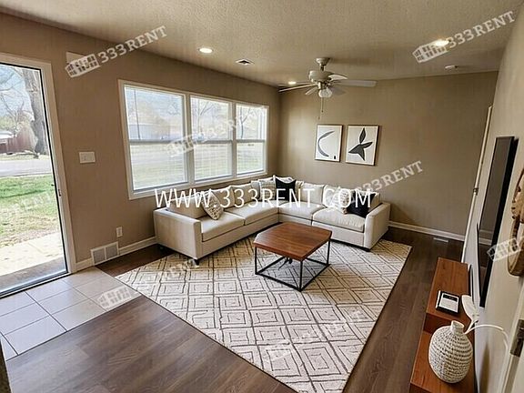 2nd image of 11210 Manchester Ave
