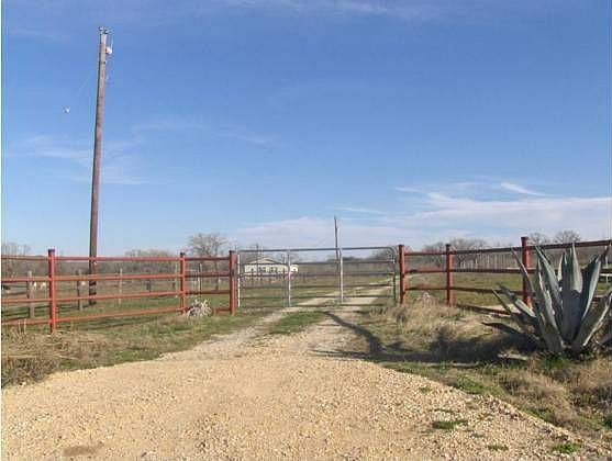 2nd image of 1195 Rawhide Rd