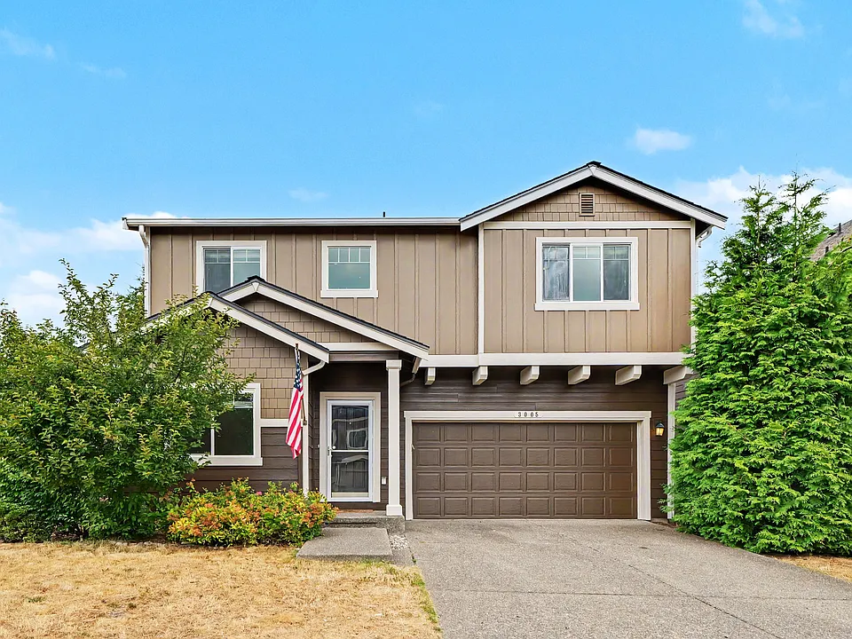 3005 Eagle Loop NE
