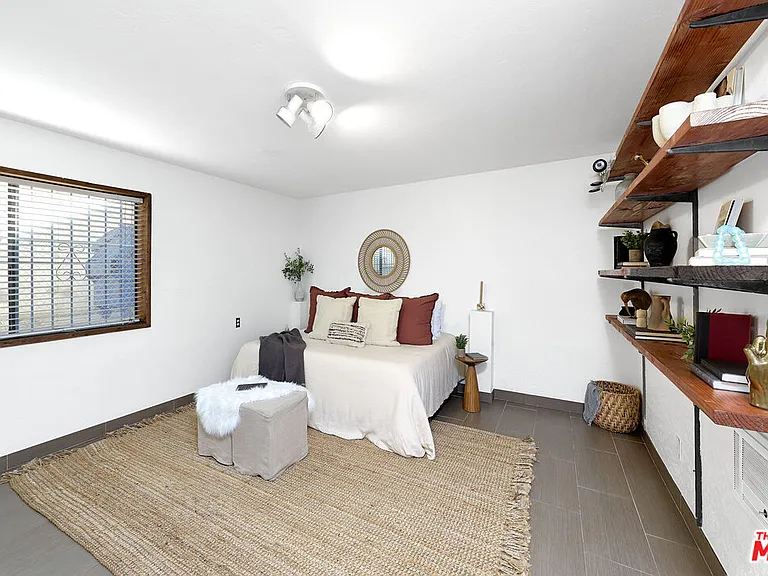 12601 Matteson Ave #7 — Photo 30