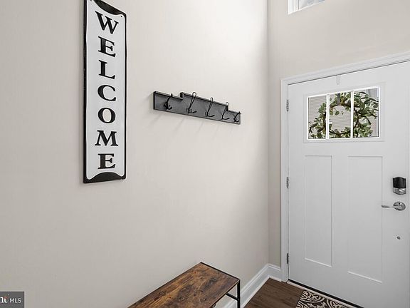3rd image of 1505 Witchhazel Cir