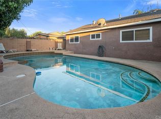 1289 W 15th St, Upland, CA 91786