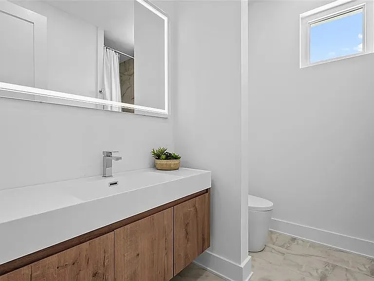 417 N Osprey Ave — Photo 7