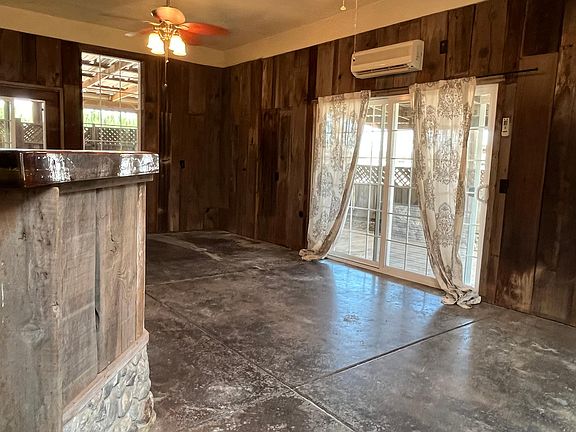 Rumpus room with a/c