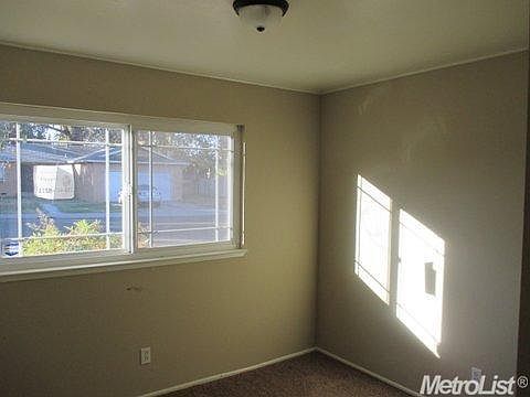5th image of 4805 Glenmoor Way