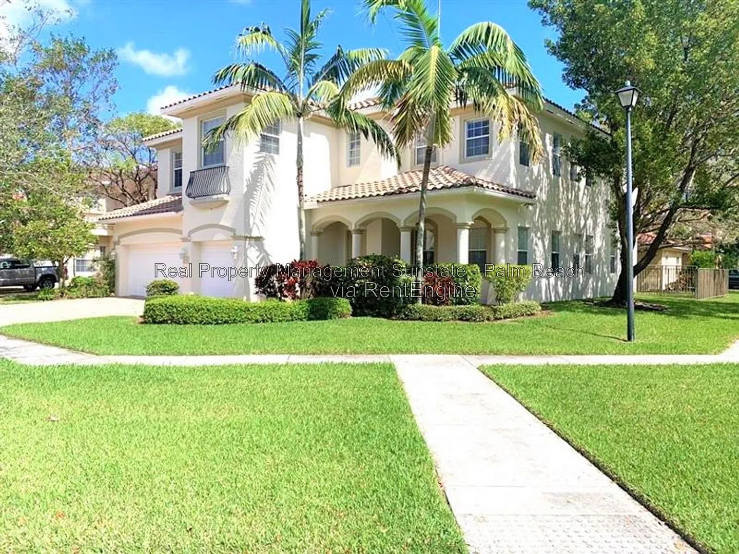 5 bed, 4.5 bath, 4314 sqft, $4,425 — Photo 1