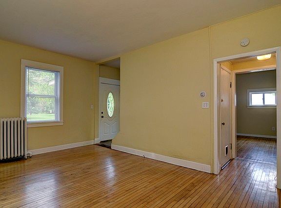 4th image of 27W285 Sunnyside Ave