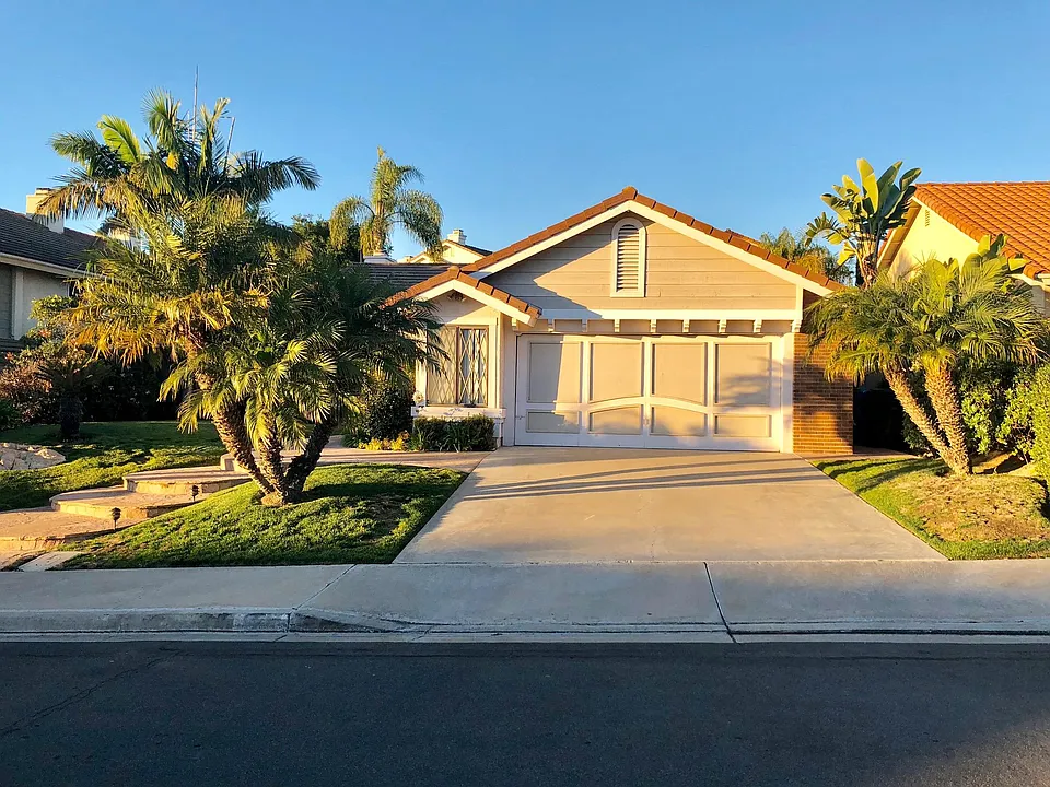 13215 Capstone Dr