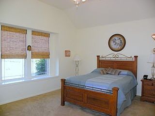 5th image of 10130 Lakeview Dr