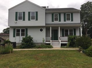 2 Strawberry Ln, Johnston, RI 02919