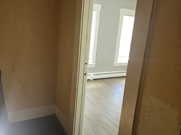 497 Maple St #1/2 — Photo 9