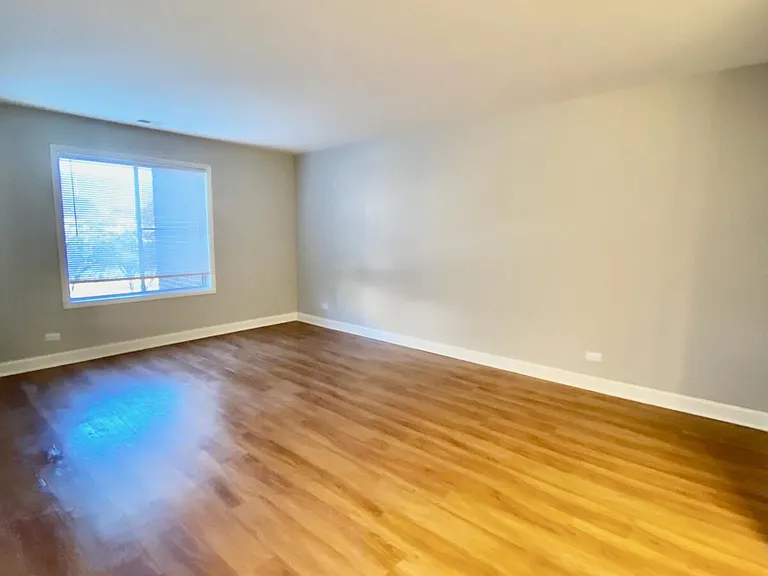 Farmingdale Apartments — Photo 60